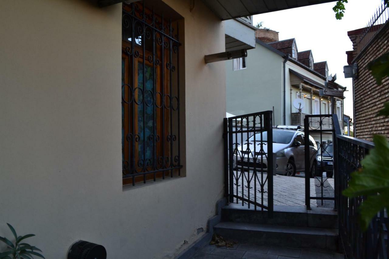 Anano Apartment On Botanikuri Tbilisi Exterior foto