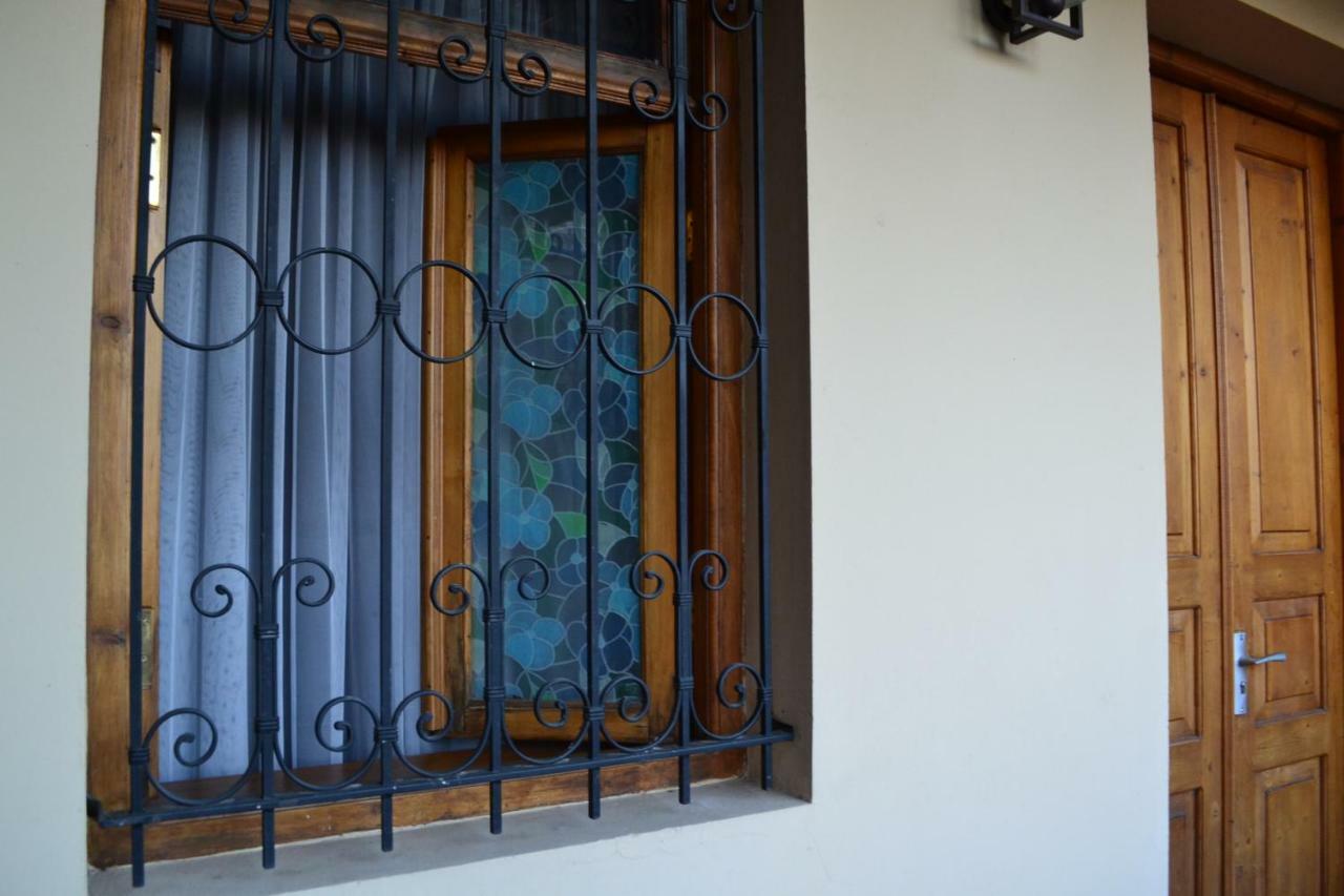 Anano Apartment On Botanikuri Tbilisi Exterior foto